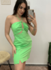 vestido curto com recortes verde